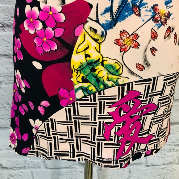 VO Jeans | Traditional Japanese Women Graphic Tee - Picture 3 of 6